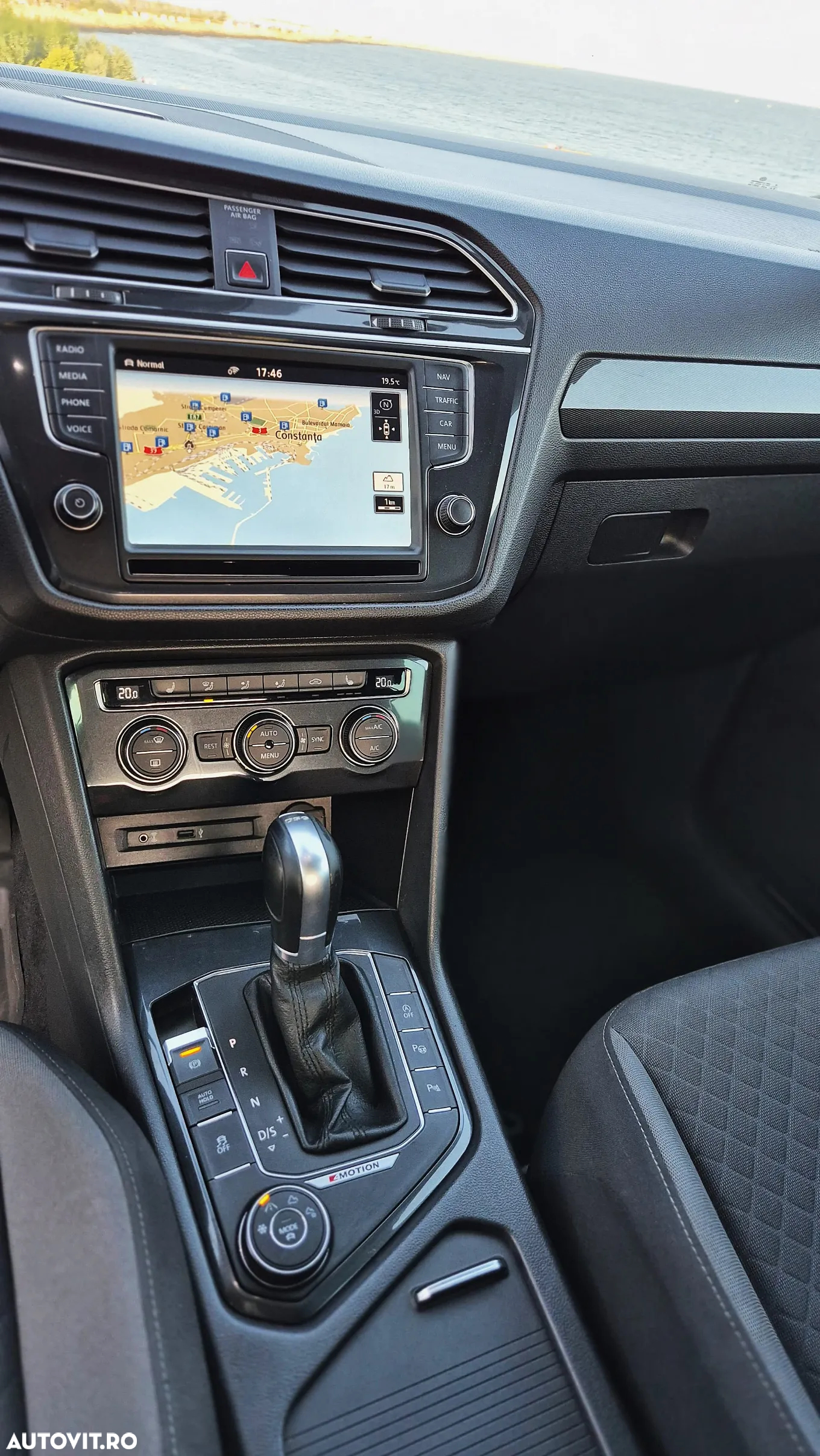 Volkswagen Tiguan 2.0 TDI 4Mot DSG Comfortline - 11