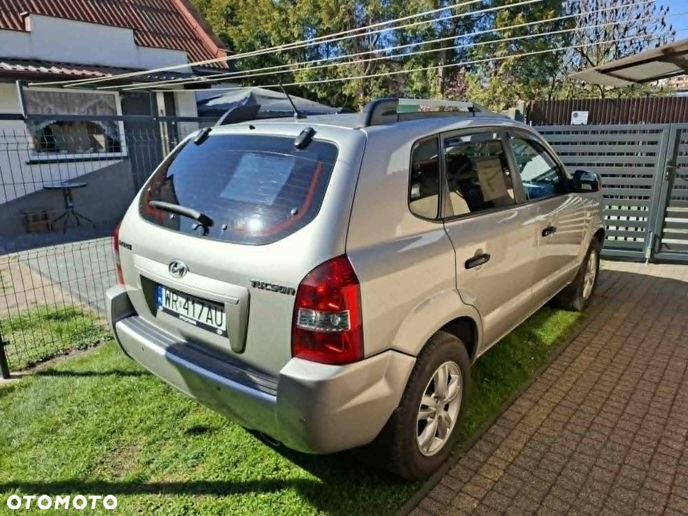 Hyundai Tucson 2.0 Comfort 2WD - 3