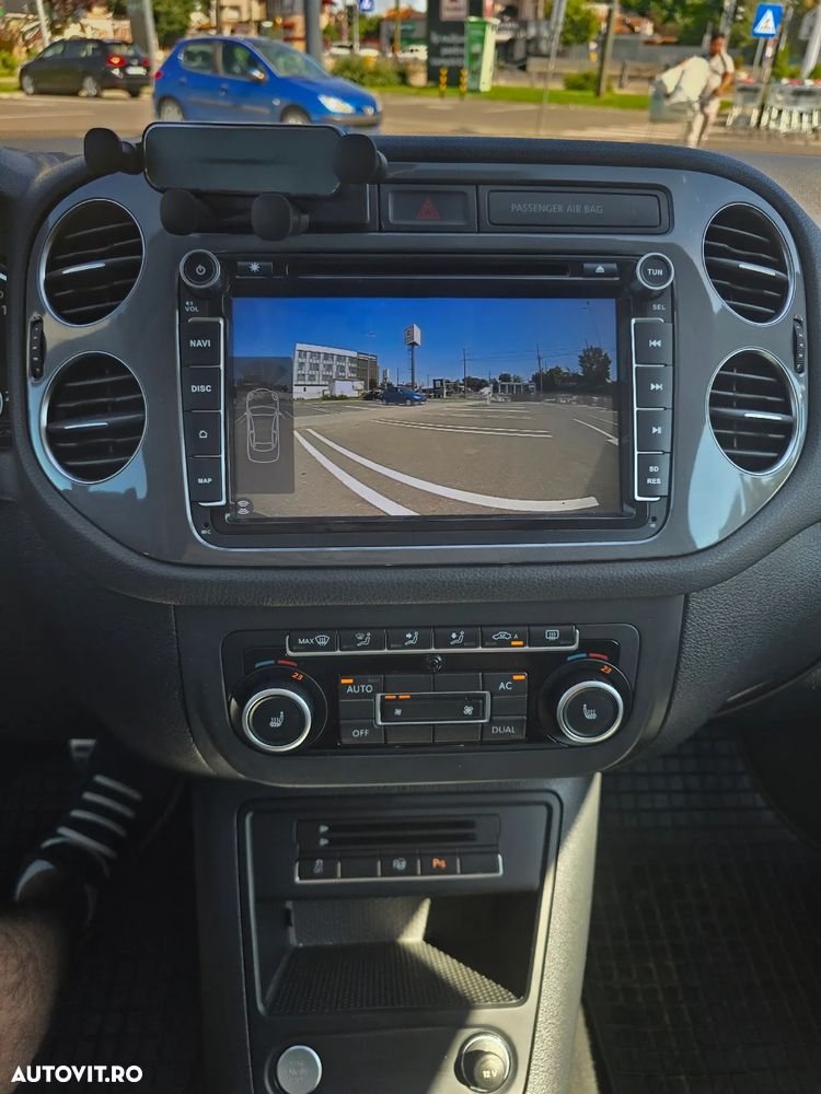 Volkswagen Tiguan - 23