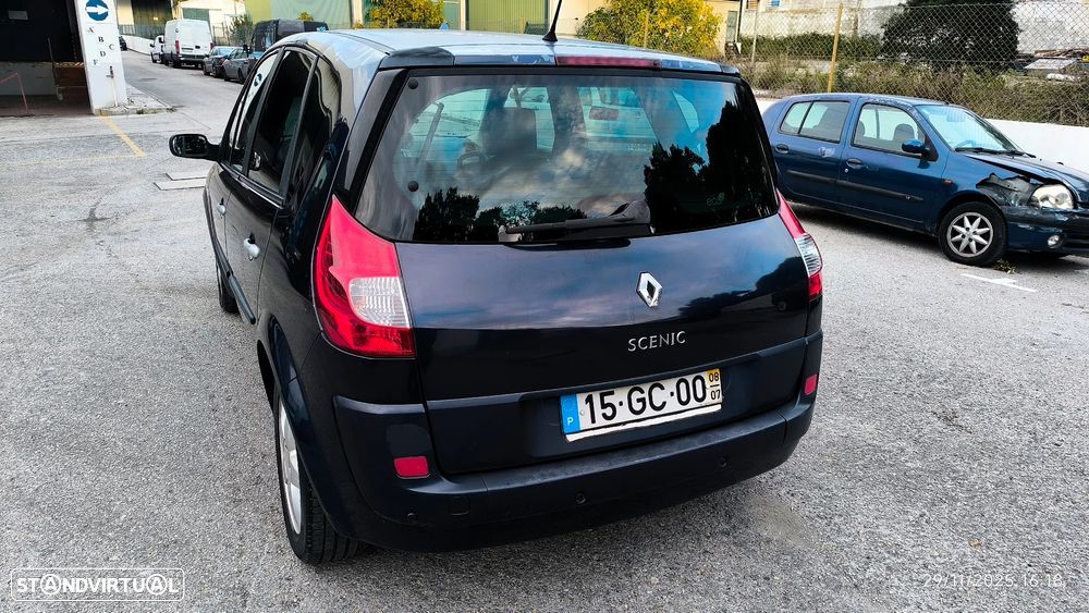 Renault Scénic 1.5 dCi Dynamique S - 14
