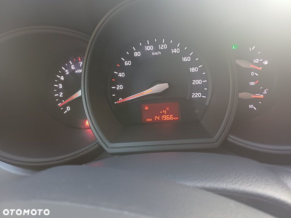 Kia Rio 1.2 Business Line - 14