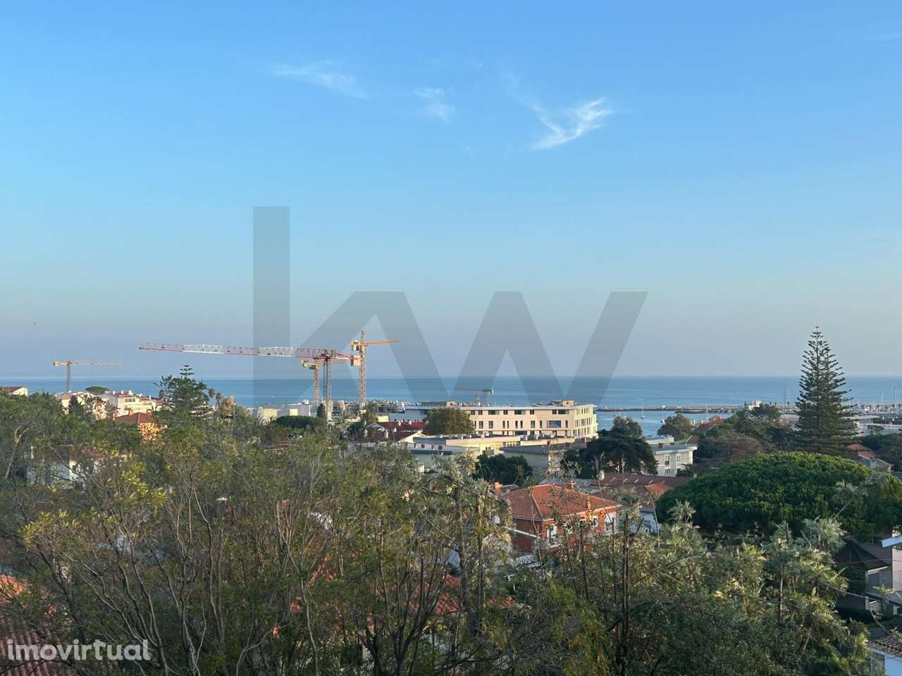 Oportunidade Única de Investimento e renovação no coração de Cascais! - Grande imagem: 3/34