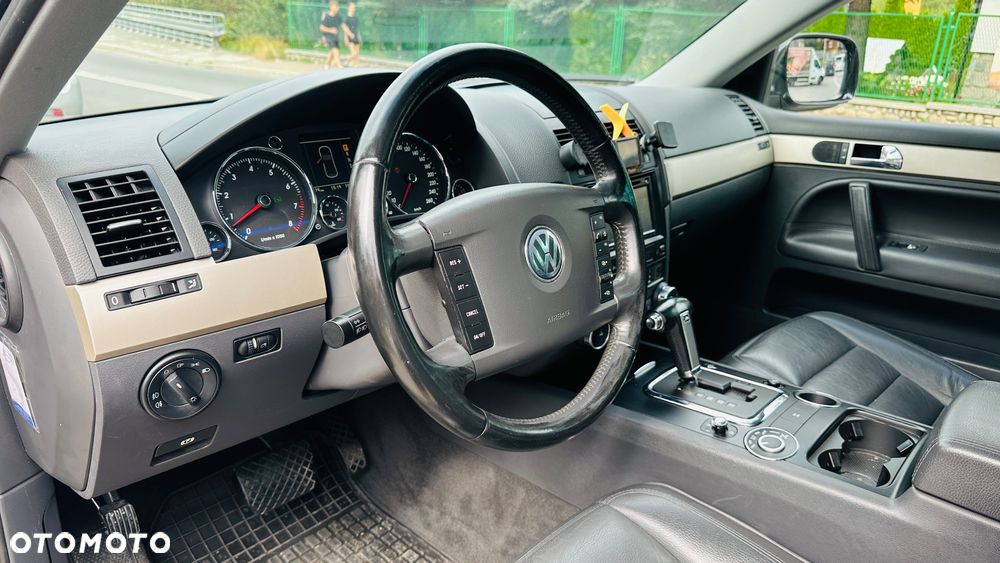 Volkswagen Touareg 3.2 V6 Tiptr - 8