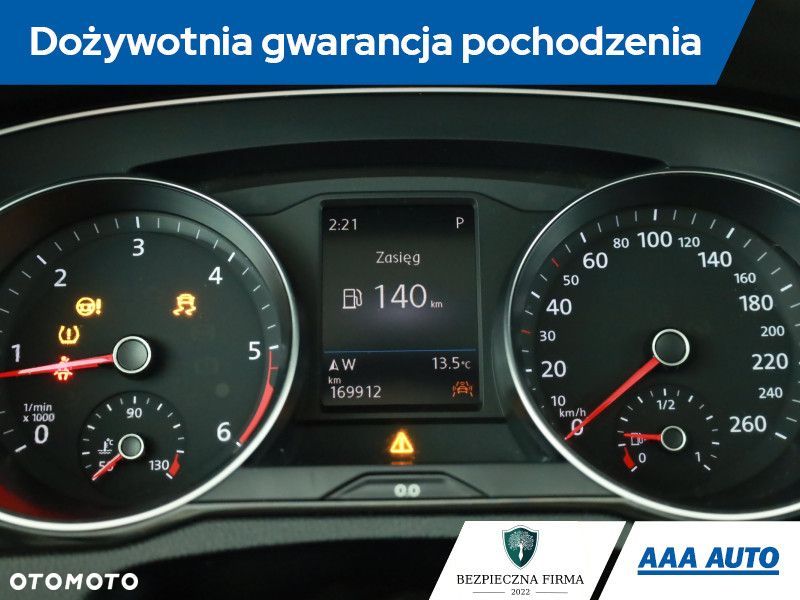 Volkswagen Passat - 9