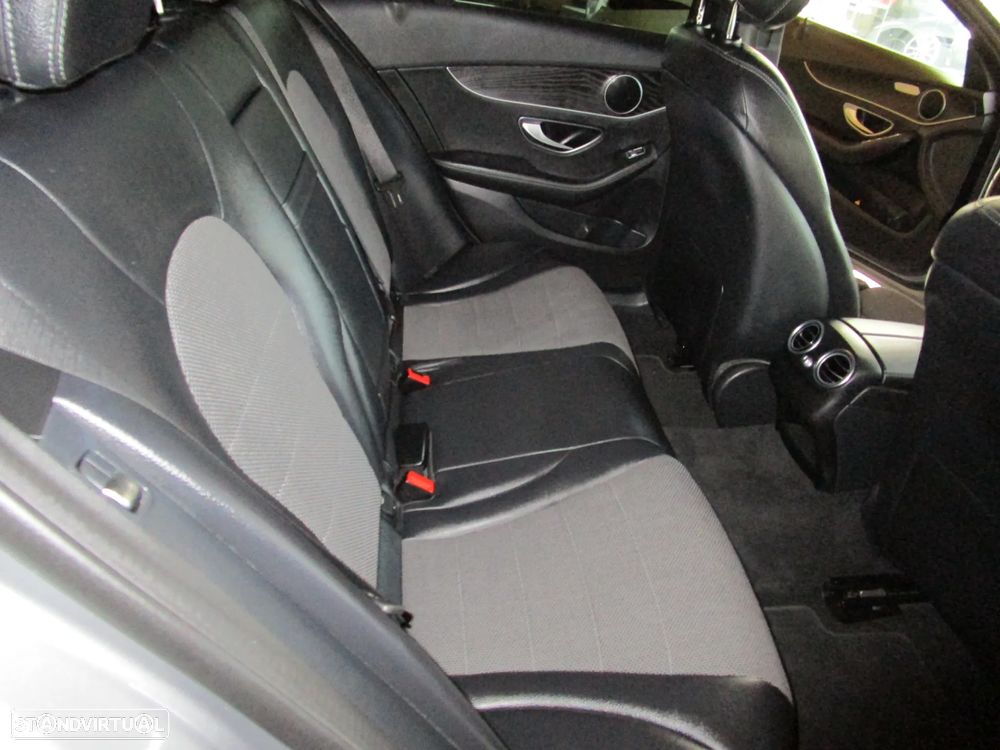 Mercedes-Benz C 300 BlueTEC Hybrid Exclusive - 24