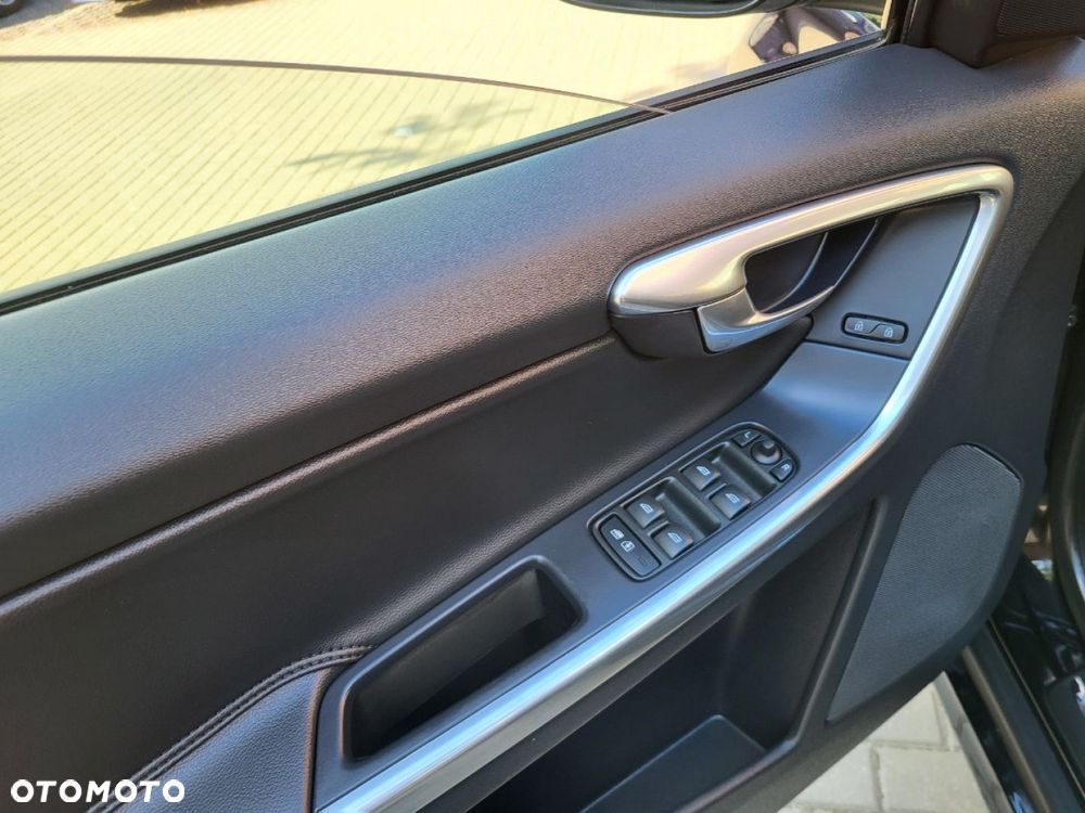Volvo XC 60 - 26