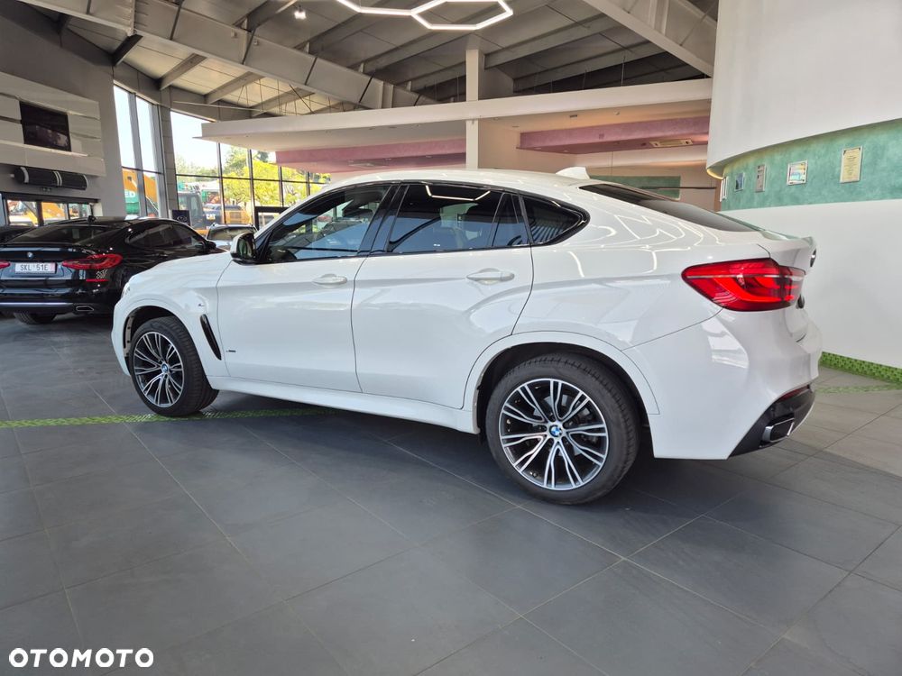 BMW X6 xDrive30d - 10