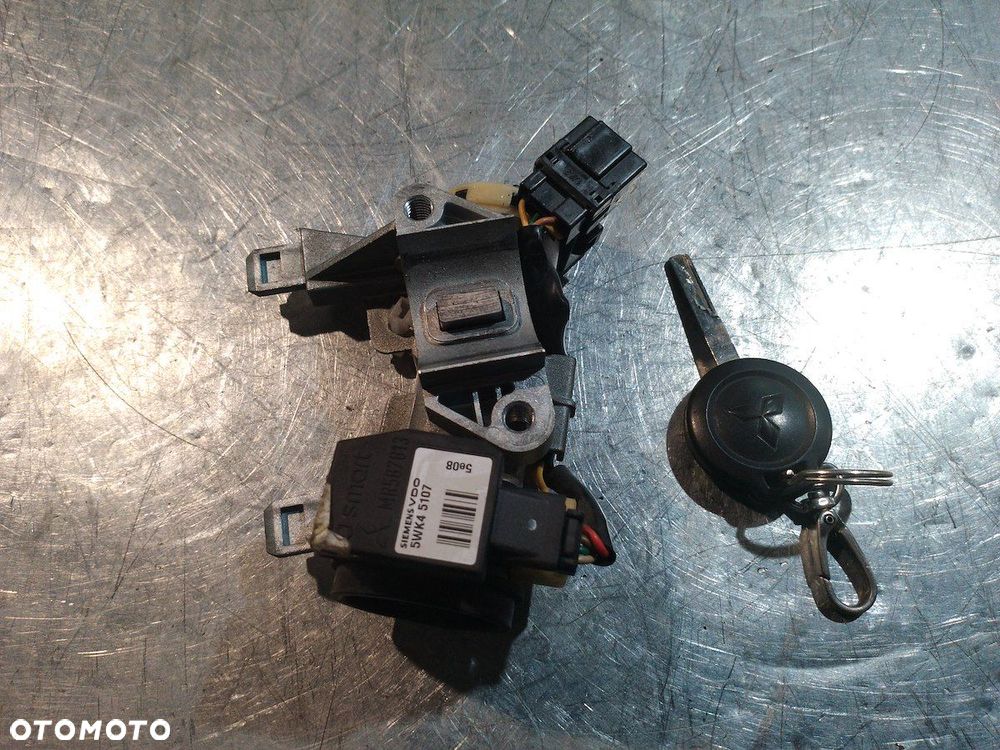 STACYJKA MITSUBISHI COLT VI MR955230 1.1 12V - 2