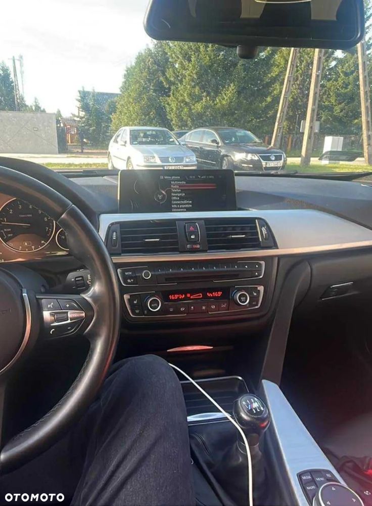 BMW Seria 3 320i Eff.Dynamics - 10