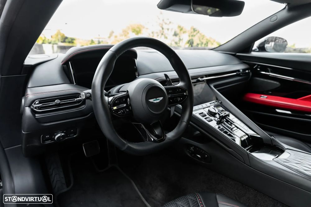 Aston Martin DB12 Coupé V8 Auto - 24