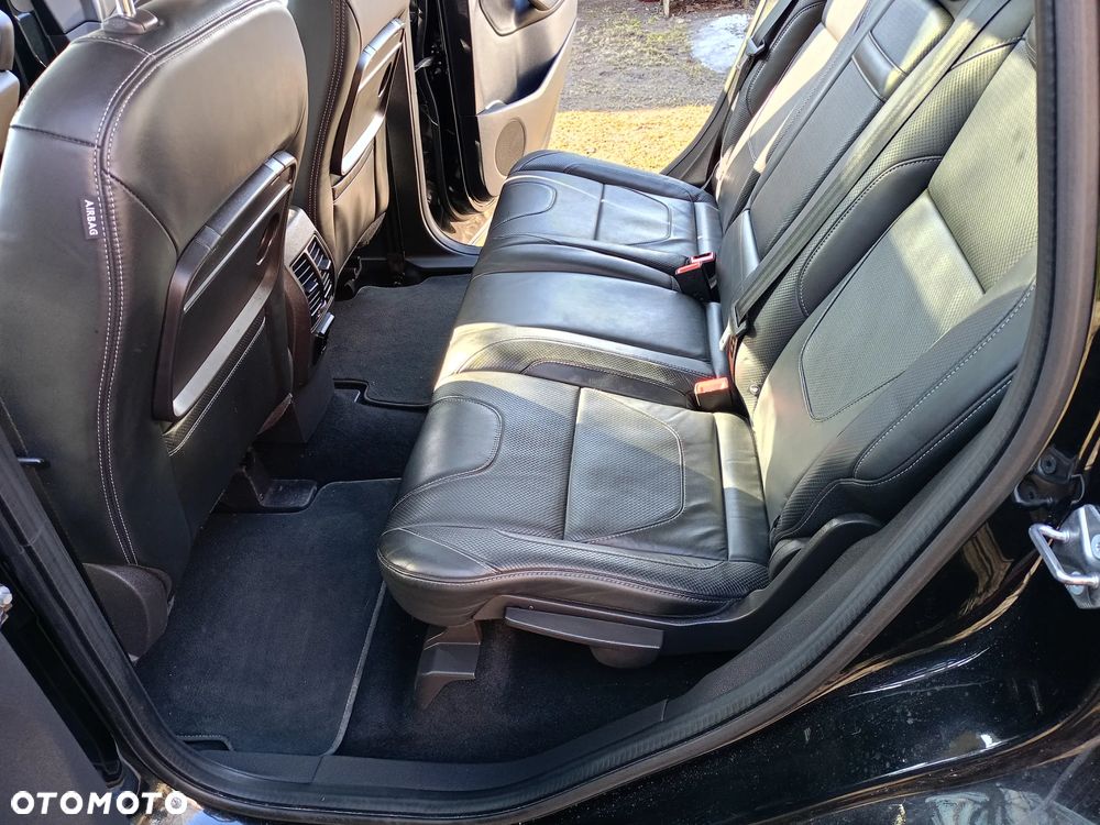 Ford Kuga 2.0 TDCi 4x4 Titanium - 9