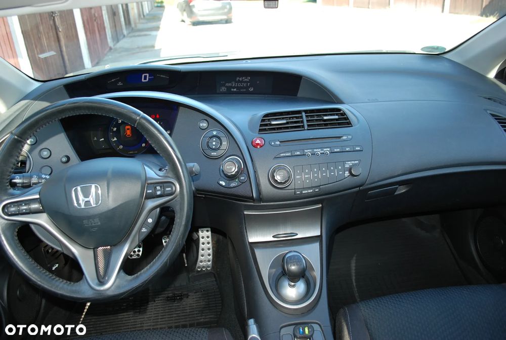 Honda Civic 1.4 i-VTEC - 21