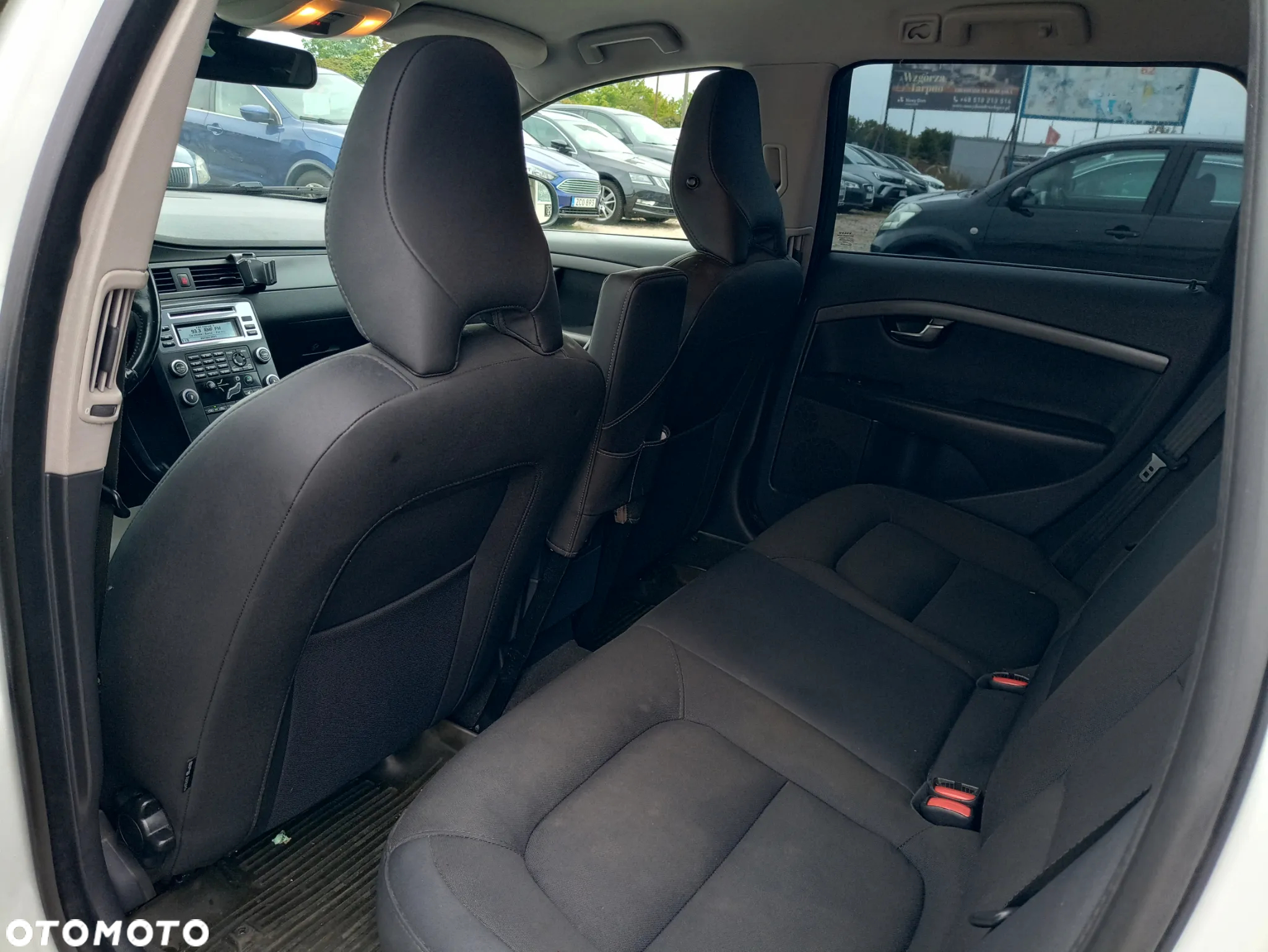 Volvo V70 1.6D DRIVe Kinetic - 13