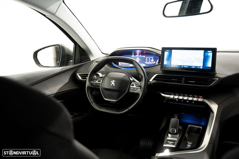 Peugeot 3008 1.2 PureTech Allure EAT8 - 4