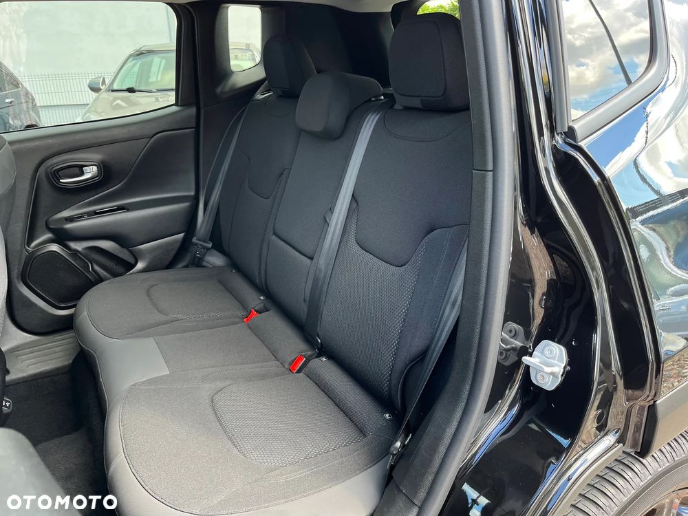 Jeep Renegade - 30
