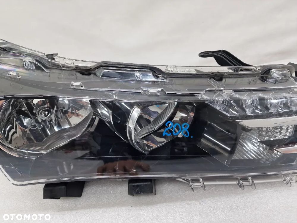 TOYOTA COROLLA E16 13- PRAWA LAMPA LED PRZEDNIA PRZÓD , NR 81110-02E71-00 , NR AUKCJI LL208 - 4