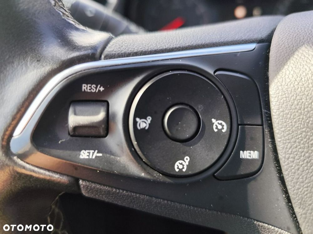 Opel Grandland X 1.2 T GPF Design Line S&S - 20