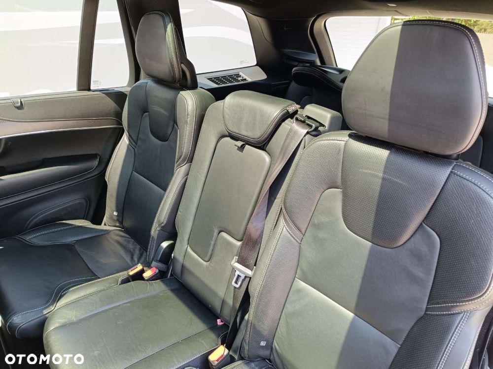 Volvo XC 90 D5 SCR AWD R-Design 7os - 8