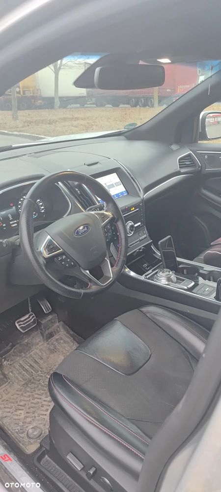 Ford Edge 2.0 EcoBlue Bi-Turbo 4x4 ST-LINE - 9