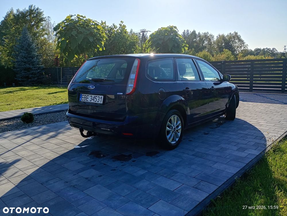 Ford Focus 2009 photo 4