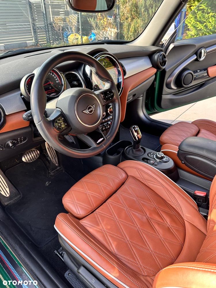 MINI John Cooper Works - 13