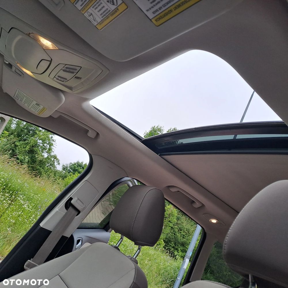Ford Kuga - 9