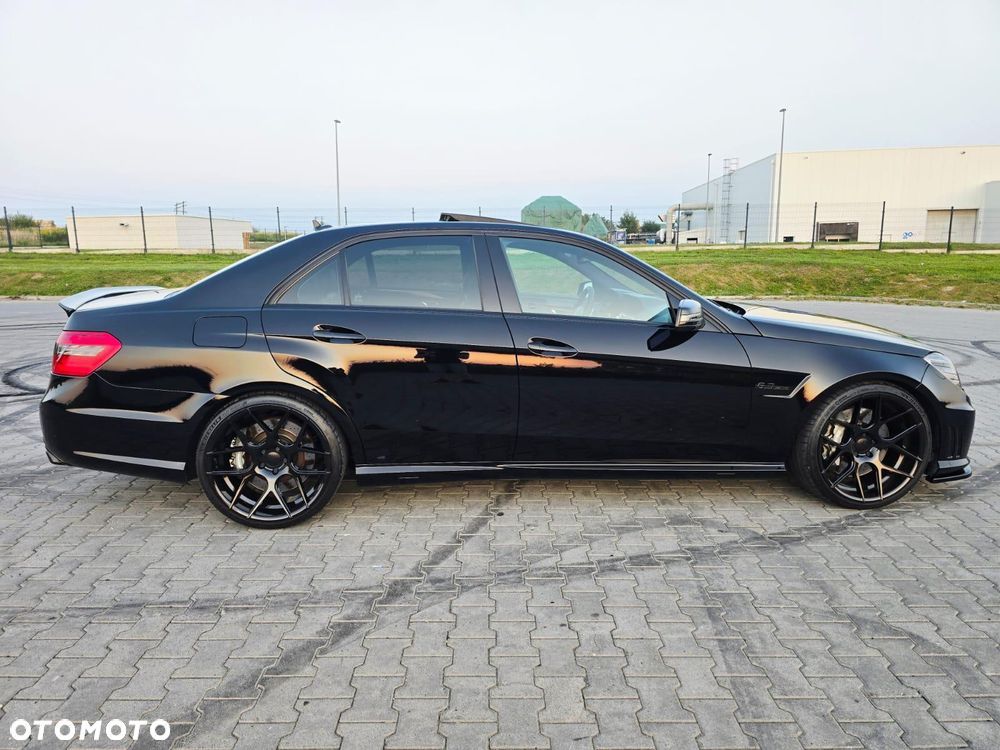 Mercedes-Benz Klasa E 63 AMG AMG Speedshift 7G-MCT - 24