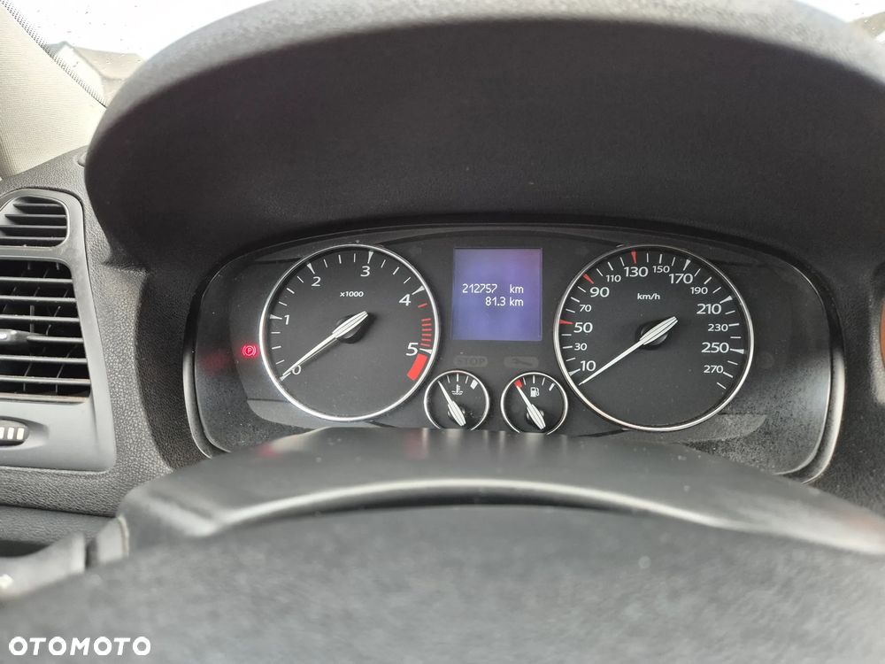 Renault Laguna 2.0 dCi Initiale ESM - 9