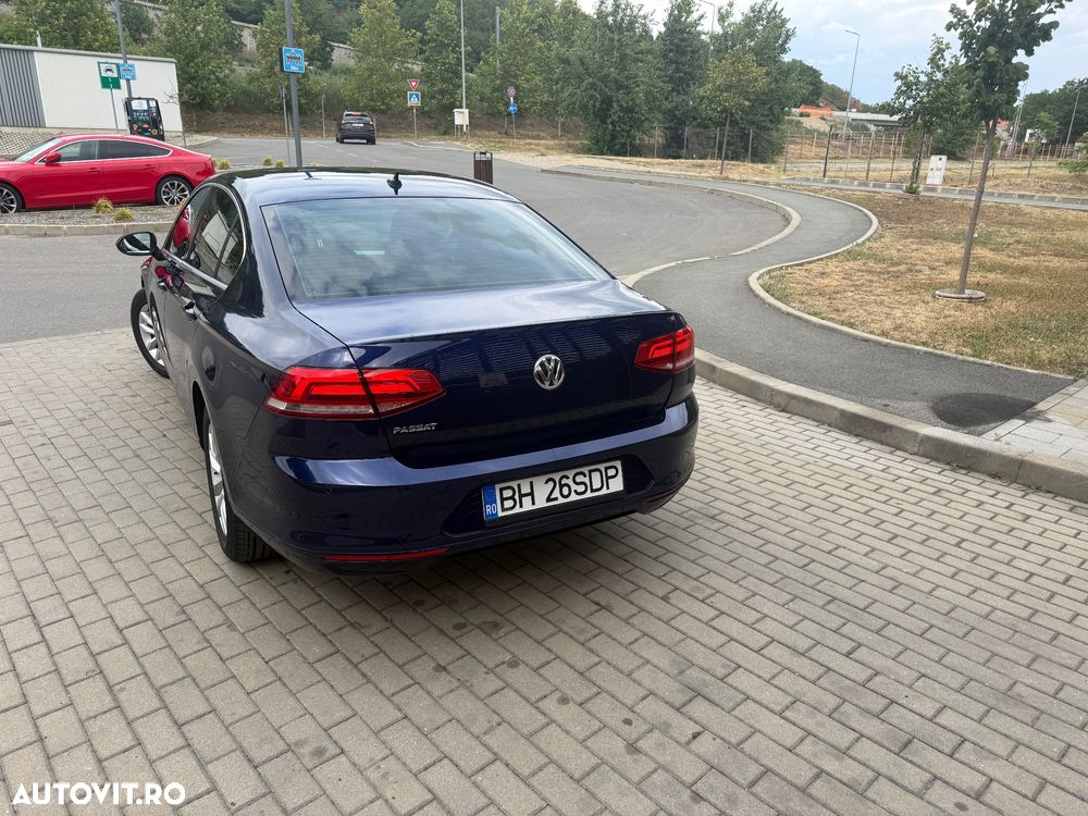 Volkswagen Passat 2.0 TDI Comfortline - 5