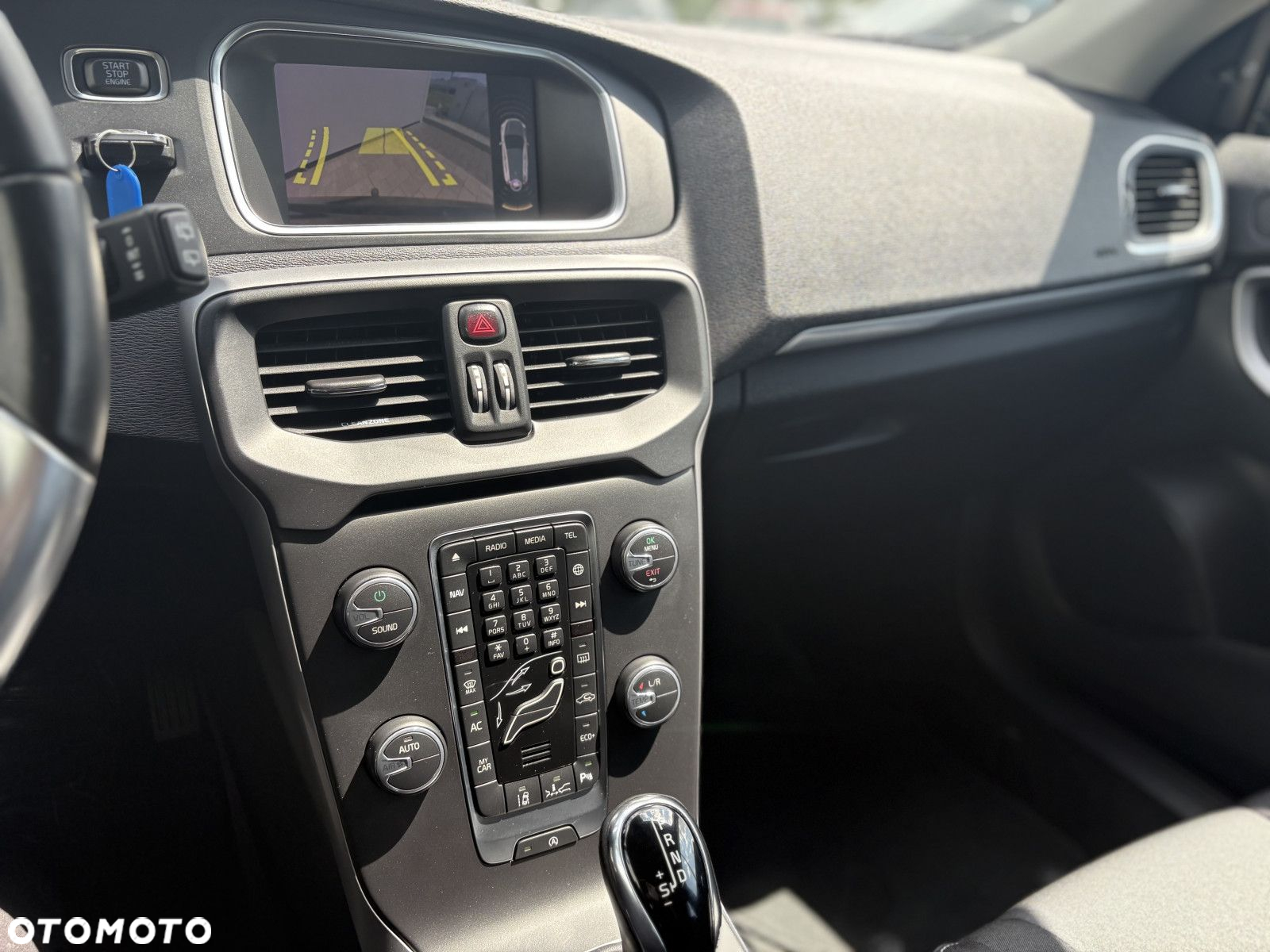 Volvo V40 - 14