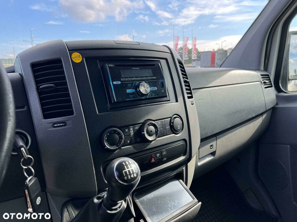 Volkswagen Crafter 35 FURGON 3.665 2.0 TDI 80 kW 6-G - 14