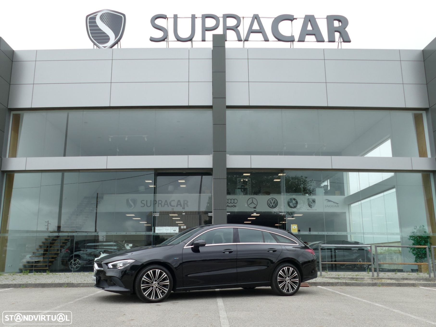 Mercedes-Benz CLA 250 e Shooting Brake Progressive - 37