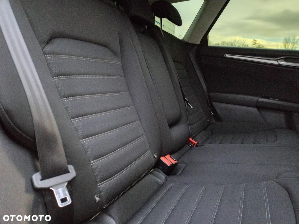 Ford Mondeo 2.0 Hybrid Trend - 20