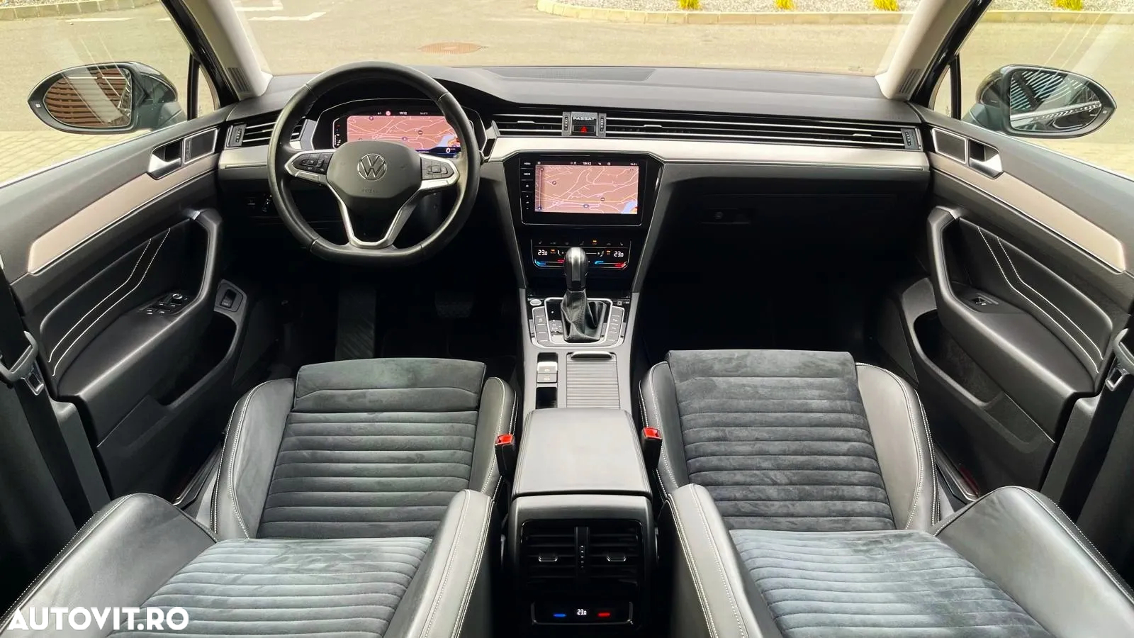 Volkswagen Passat Variant 2.0 TDI SCR DSG Elegance - 14