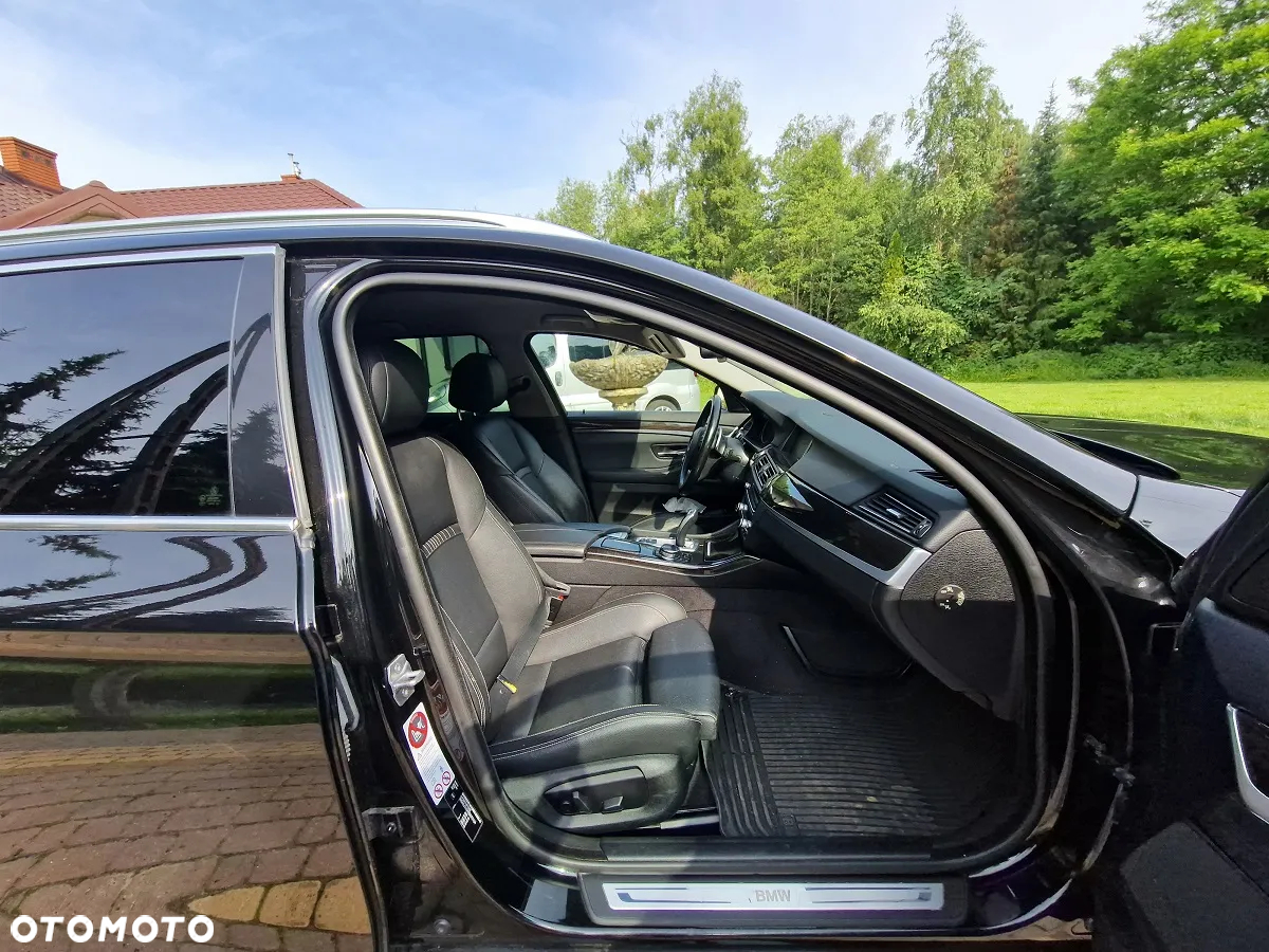 BMW Seria 5 520d xDrive Luxury Line - 9