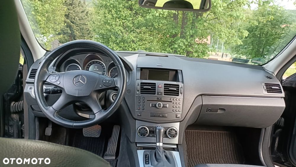 Mercedes-Benz Klasa C 200 CDI DPF Automatik BlueEFFICIENCY - 12