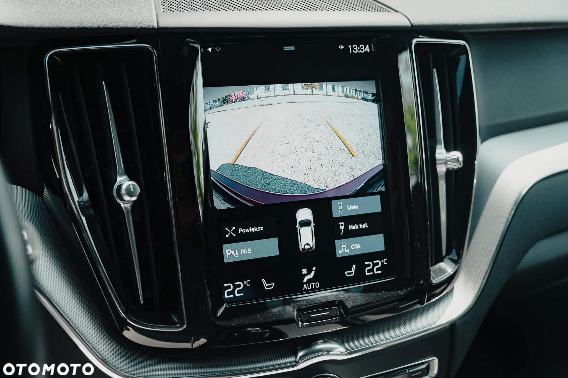 Volvo XC 60 T6 AWD Plug-In Hybrid R-Design - 20