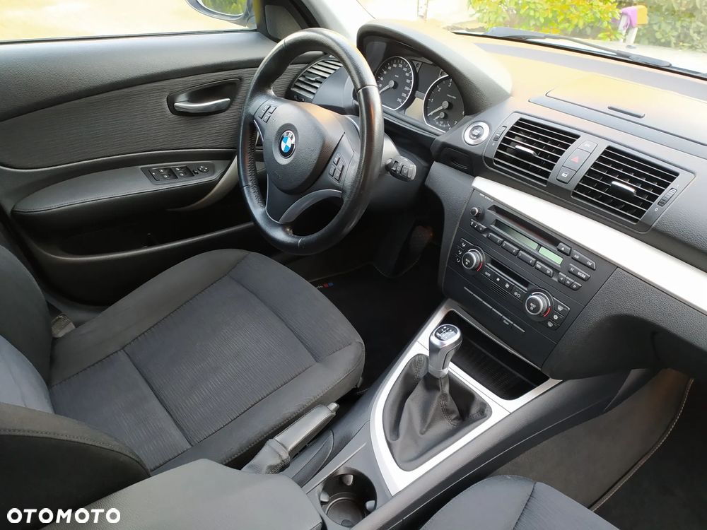 BMW Seria 1 116i Edition Sport - 30