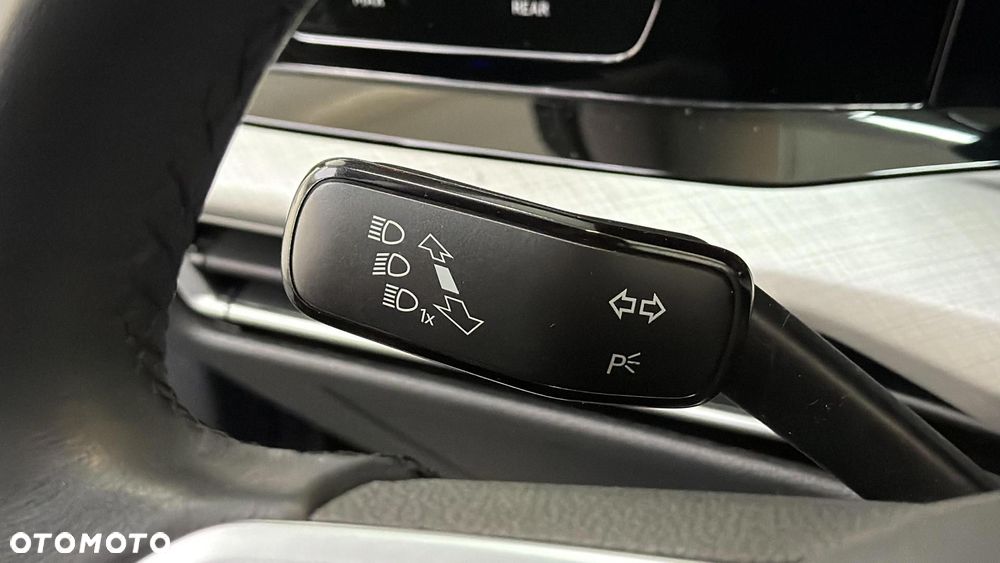 Volkswagen Golf Variant 2.0 TDI Life - 22