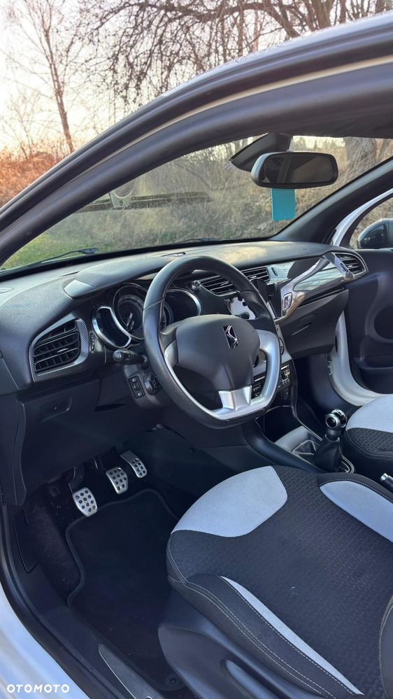 Citroën DS3 Pure Tech 82 Chic - 8