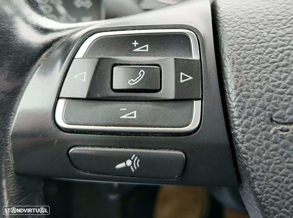 VW Passat 1.6 TDI BlueMotion - 18