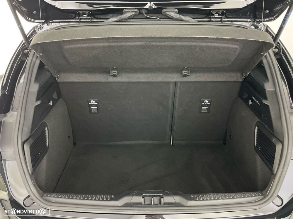 Ford Focus 1.0 EcoBoost MHEV ST-Line - 13