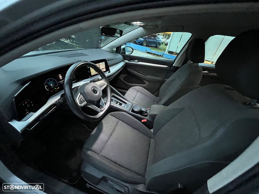 VW Golf Variant 2.0 TDi Life DSG - 44
