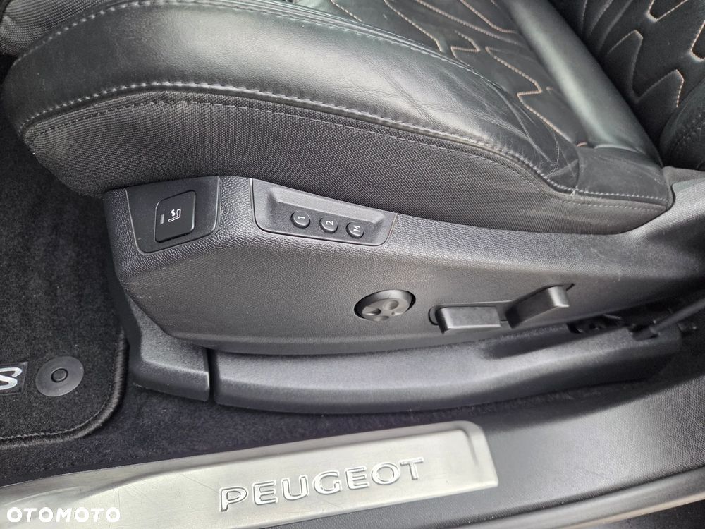 Peugeot 3008 BlueHDi 180 Stop & Start EAT6 GT - 32