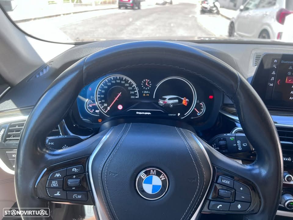 BMW 520 d Line Luxury Auto - 8