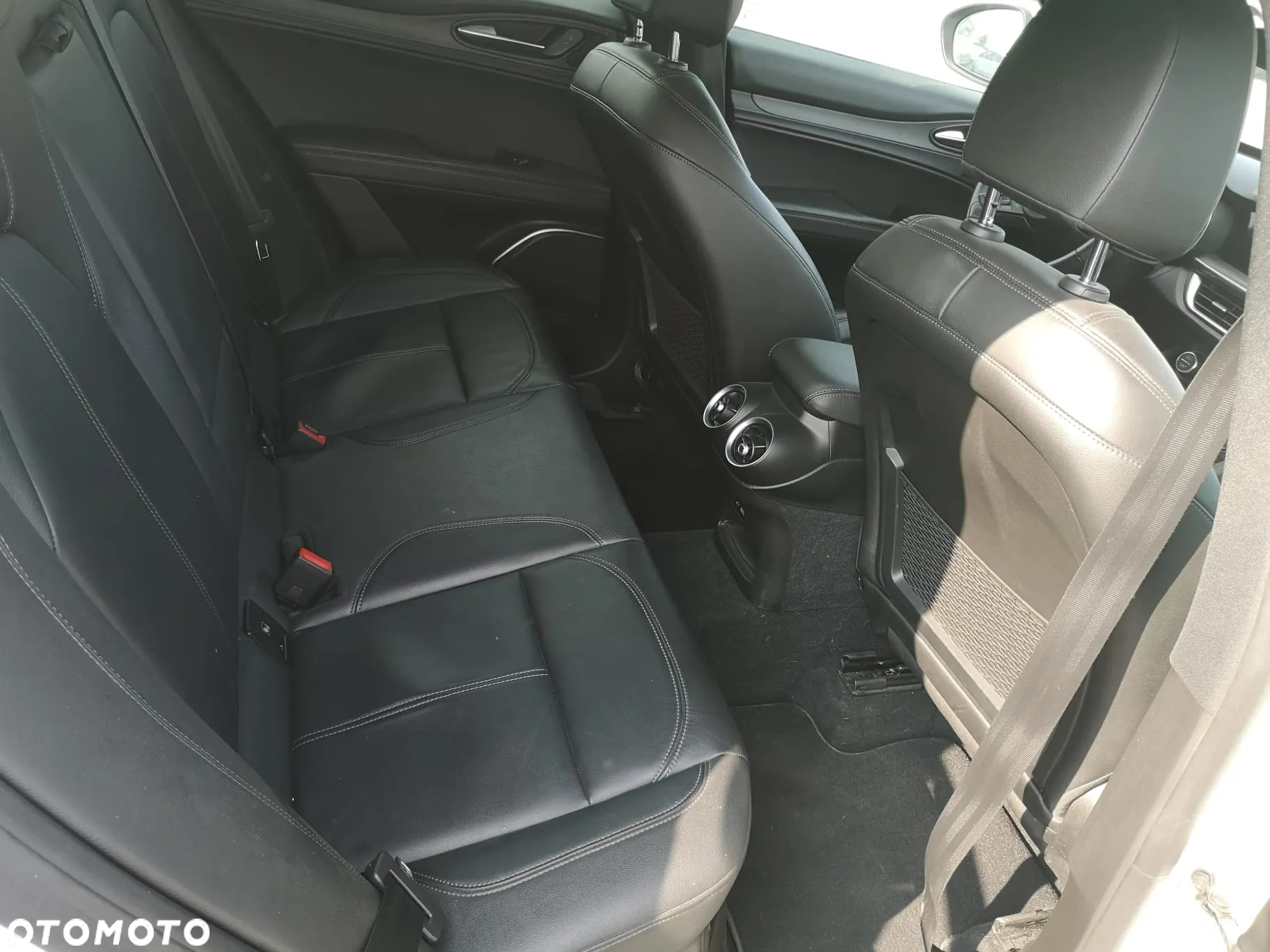 Alfa Romeo Stelvio 2.2 Diesel 16V AT8 Business - 33
