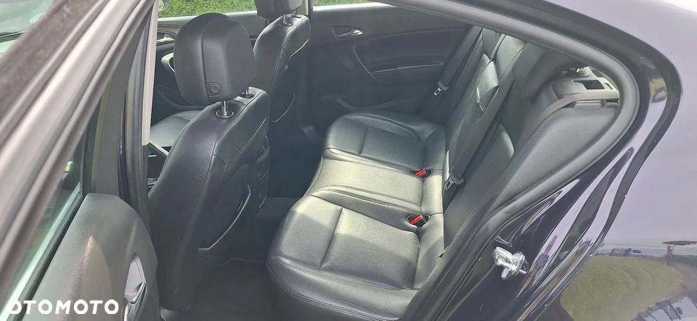 Opel Insignia - 10