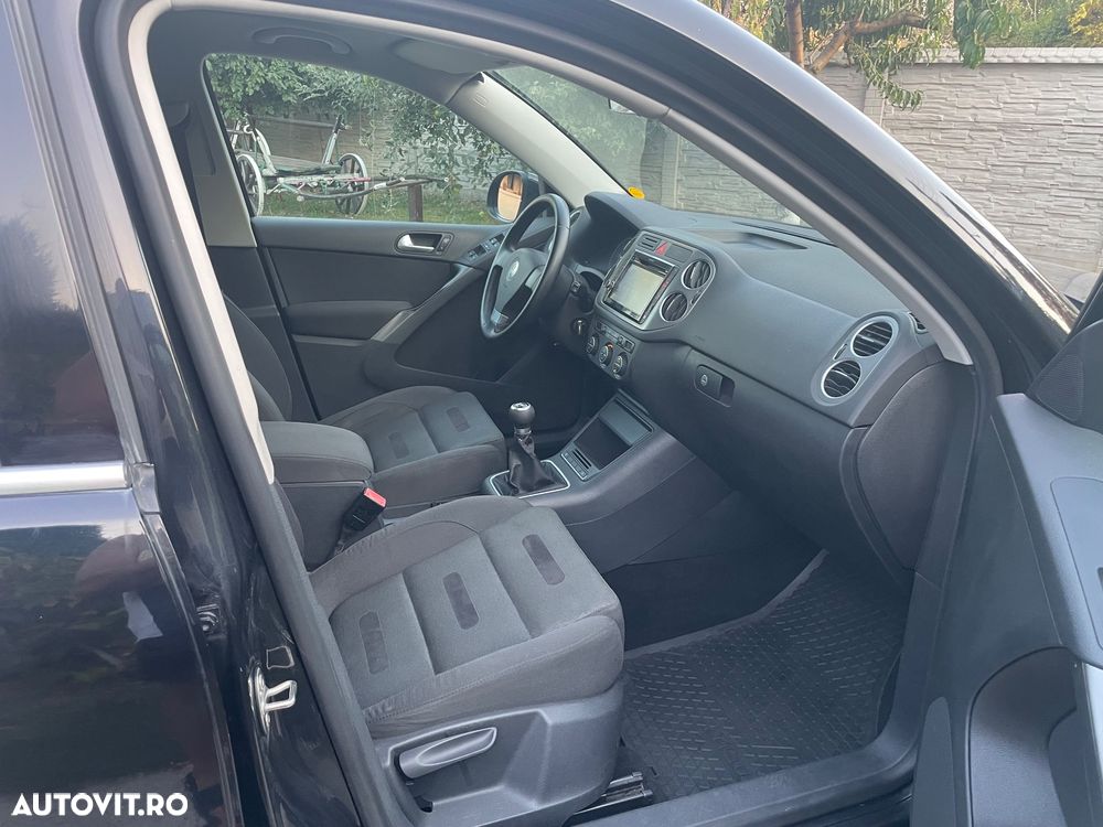 Volkswagen Tiguan - 18