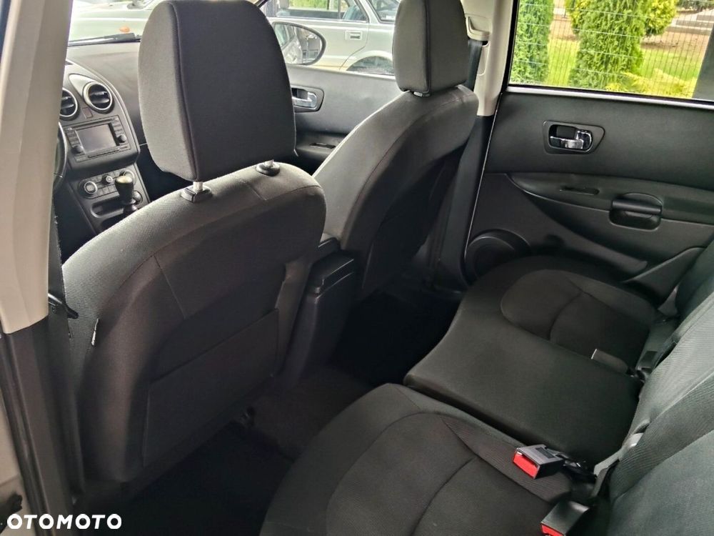 Nissan Qashqai+2 - 10