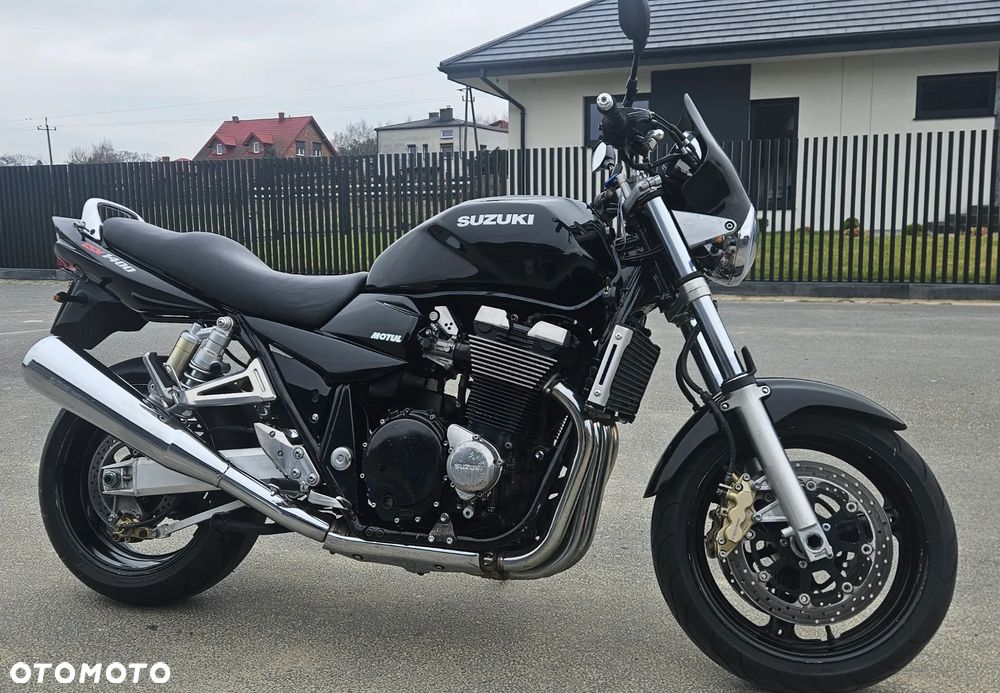 Suzuki GSX - 1